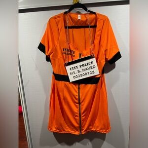 Halloween costume women’s size 18-20 color orange